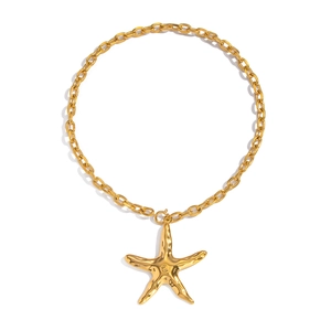 Hammered star pendant necklace with chunky gold chain in polished stainless steel
