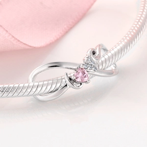 S925 silver infinity bead with pink heart stone and pavé zircon on snake chain