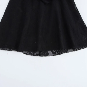 Mini robe sexy noire dos nu en dentelle avec manches évasées et tissu en maille texturée