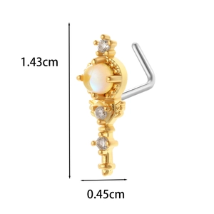 Clou de nez en titane en forme de L avec opale et zircon montrant des dimensions de 1,43cm