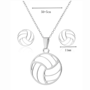 Detailansicht von silbernem Volleyball-Halsketten-Set mit 50+5cm Kette und 11mm Ohrringen
