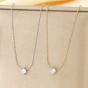 Élégants colliers en zircon à six griffes dorés et argentés avec pendentifs en cristal