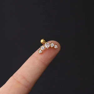 16G Gold gebogener Edelstahl-Piercingstab mit fünf Kristall-Zirkonia auf der Fingerspitze