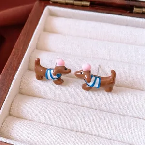 Niedliche Cartoon Dackel Hund Ohrstecker Emaille Tropföl Kupfer Mit Silbernen Ohrringpfosten Tier Nischenschmuck Für Damen