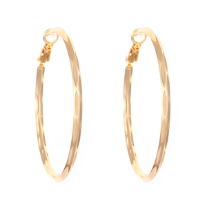 Boucles d'oreilles créoles dorées avec gravure géométrique texturée en losange chic