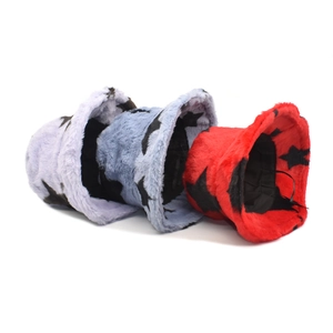 Plush faux fur bucket hats with star print in purple blue and red for winter warmth