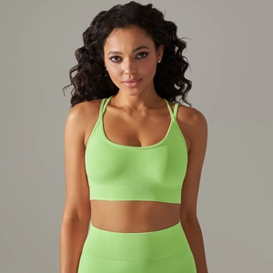 Detailed knit texture and ribbed waistband of neon green seamless yoga sportswear set