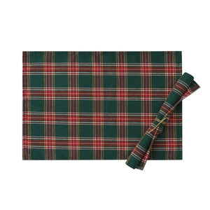 Christmas red and green plaid table mat made of linen fabric for festive decoration