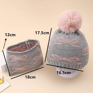 Detailed size specifications for the grey knitted baby hat and scarf set with pink bows