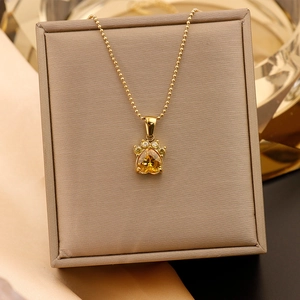 Collier en or 18K avec pendentif patte de chat et zircon ambre en forme de cœur poli