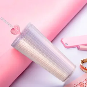 Iridescent heart straw cup with diamond grid texture and Hug Me decorative charm