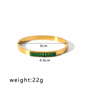 Dimensions détaillées du bracelet en acier inoxydable 18k doré avec zircons verts