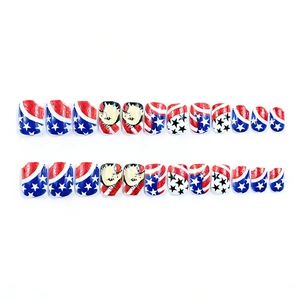 Set di 24 unghie finte Independence Day con motivo bandiera USA stelle e strisce