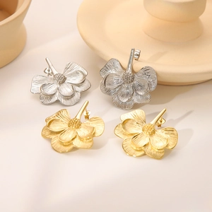 Elegant 18k gold plated stainless steel floral earrings in gold and silver finishes