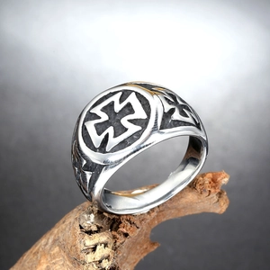 Vintage Iron Cross Ring Stainless Steel Gothic Punk Biker Maltese Cross Relief Band For Men