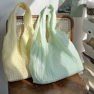 Casual Aesthetic Plaid Tote Bag For Women Soft Pleated Bubble Polyester Shoulder Bag Daily Commute Handbag