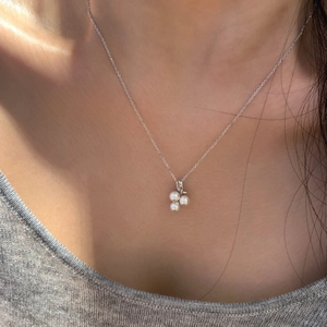 Minimalist Pendant Necklace With Cluster Faux Artificial Pearls And Zircon Alloy Chain Elegant Clavicle Jewelry For Women