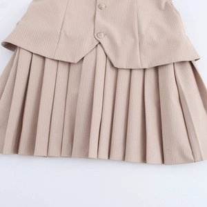 Beige striped pleated mini dress with a vest-style拼接 bodice and button details