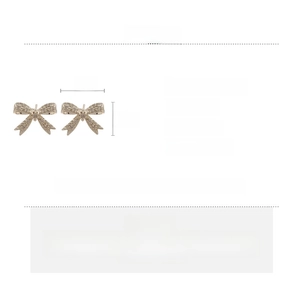 Détails des boucles d'oreilles nœud avec zircons, taille 1,5x2cm et poids de 4,7g