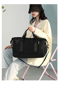 Large capacity black travel duffel bag for women gym fitness sports yoga waterproof carry on