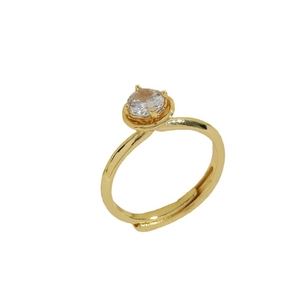 Classic 14K gold plated wedding ring with a sparkling round zircon in a 4-prong setting