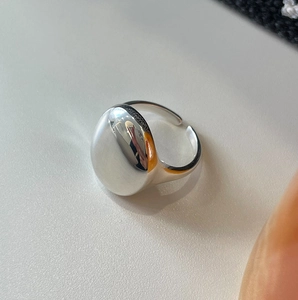 Minimalist 925 sterling silver open ring with irregular smooth polished surface