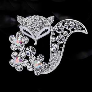 Fox Brooch Pin With Alloy Rhinestone Enamel Flower Detail Fashion Elegant Animal Jewelry For Women