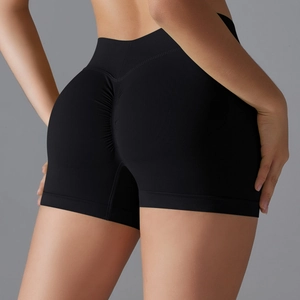 Vue détaillée arrière du short de yoga taille haute avec effet push-up fessier