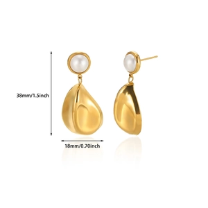 Gold-plated stainless steel flower earrings with pearls and teardrop pendants, 38mm length
