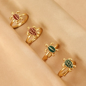 Ensemble de quatre bagues tortue de mer réglables en or avec émail coloré style bohème