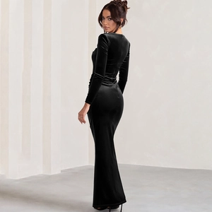 Robe élégante en velours noir à manches longues avec ourlet queue de poisson et coupe ajustée