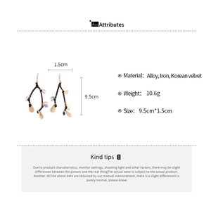 Detailed specs of branch tassel earrings with sequins and Korean velvet material