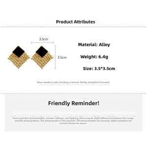 Detailed size and material guide for vintage woven diamond-shaped alloy stud earrings