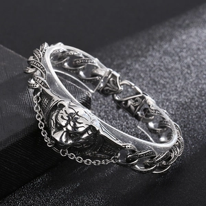 Vintage stainless steel tiger head curb chain bracelet for men with retro silver finish