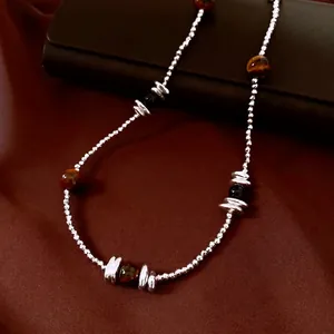 Collier réglable vintage avec perles d'oeil de tigre et d'obsidienne et accents argentés
