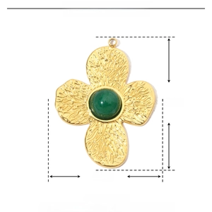 Detailed dimension guide for vintage gold flower pendant with green natural stone