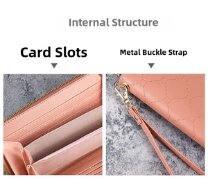 Detailansicht der rosa Brieftasche mit Rautenmuster, Kartenfächern und Metallschließe