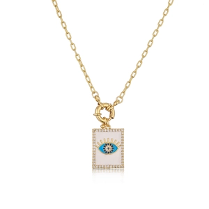 Collana placcata oro con ciondolo quadrato malocchio, cristalli pavé e smalto bianco