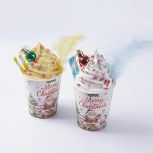 Künstliche Weihnachts-Eisbecher mit Weihnachtsmann-Motiven und Strohhalmen zur Deko