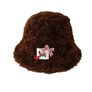 Bob d'hiver en laine d'agneau marron foncé avec un patch de chien mignon brodé