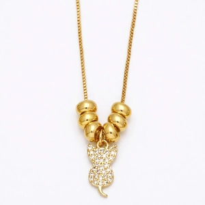 Elegante collana da donna con ciondolo a gatto dorato impreziosito da zirconi