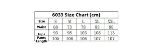 Tableau des tailles détaillé pour jeans slim indiquant taille, hanches et longueur
