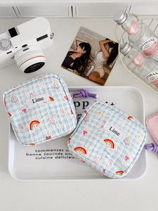 Cute quilted rainbow organizer bag with cartoon bear print and soft cotton texture