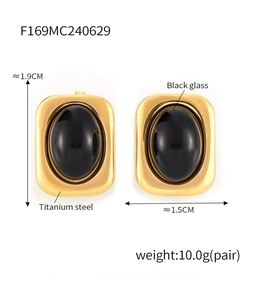 Detailed size specifications for oval black glass stud earrings in gold titanium steel