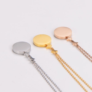 Three-color minimalist stainless steel necklace with round pendant and star charm
