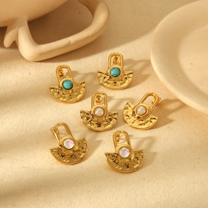 Elegant 18k gold plated fan-shaped stainless steel earrings with pearl and turquoise