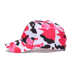 Pink camouflage baseball cap for men and women featuring a curved brim and durable fabric