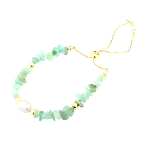 Irregular green stone bead bracelet with freshwater pearl and adjustable gold chain