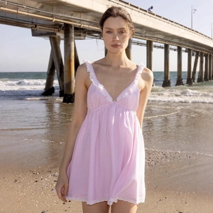 Damen Rosa Gestreiftes Camisole Mini Kleid Spitze V-Ausschnitt Rückenfrei Schleife Seersucker Sommer Urlaub Ärmellos