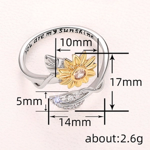 Bague tournesol réglable aux pétales dorés avec message You Are My Sunshine gravé